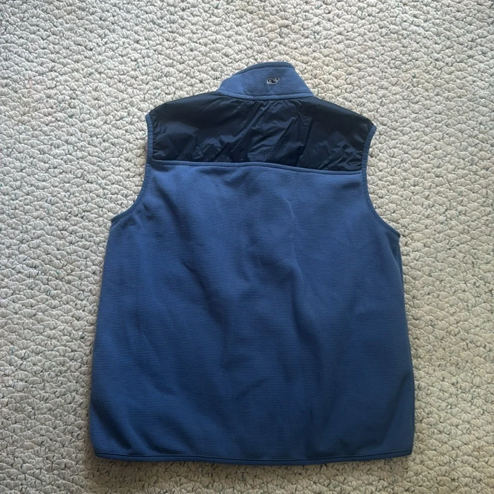 Vineyard Vines Blue Fleece with Pink Accents